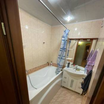 Сдается Многокомнатная квартира, 142,8 м²