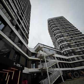 Продается 1-комнатная квартира, 36 м²