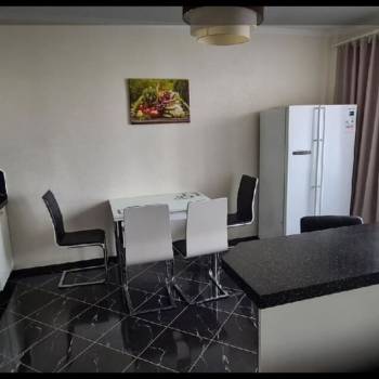 Сдается Многокомнатная квартира, 90 м²