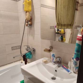 Продается Многокомнатная квартира, 79 м²