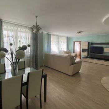 Продается Многокомнатная квартира, 133,1 м²