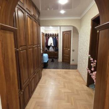 Продается Многокомнатная квартира, 120 м²