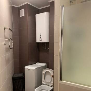 Сдается 2-х комнатная квартира, 80 м²