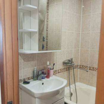 Сдается Многокомнатная квартира, 64 м²