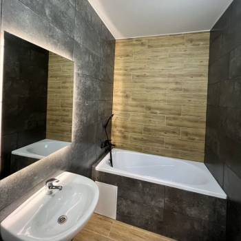 Сдается 2-х комнатная квартира, 67 м²