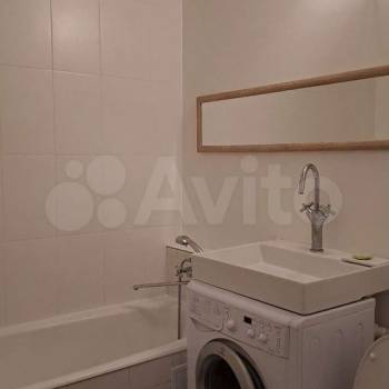 Сдается 1-комнатная квартира, 38 м²