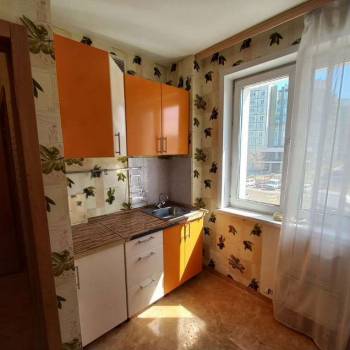 Продается 1-комнатная квартира, 27 м²