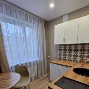 Продается 1-комнатная квартира, 29,7 м²