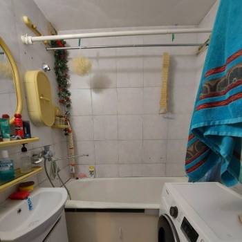 Продается Многокомнатная квартира, 82,1 м²