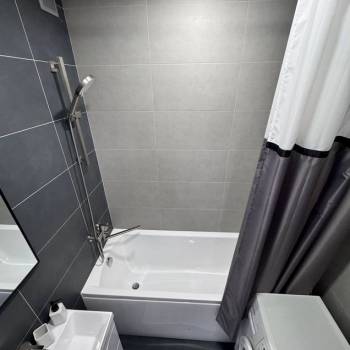 Продается 1-комнатная квартира, 32 м²