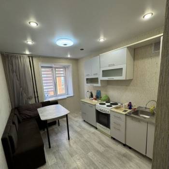 Сдается 1-комнатная квартира, 37 м²