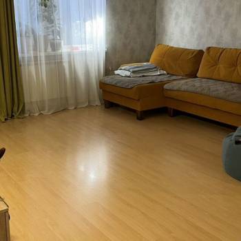 Продается Многокомнатная квартира, 76,4 м²