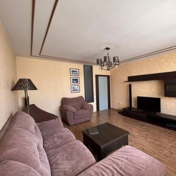 Сдается Многокомнатная квартира, 80,4 м²