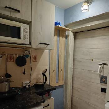 Продается 1-комнатная квартира, 13,6 м²