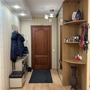 Продается Многокомнатная квартира, 84,5 м²