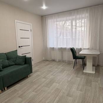 Продается 2-х комнатная квартира, 42 м²