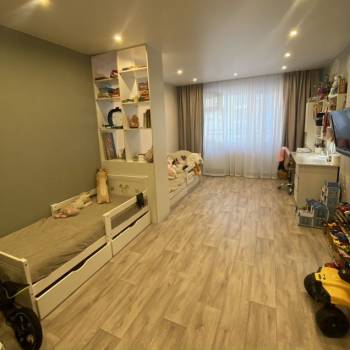 Продается 2-х комнатная квартира, 83,2 м²