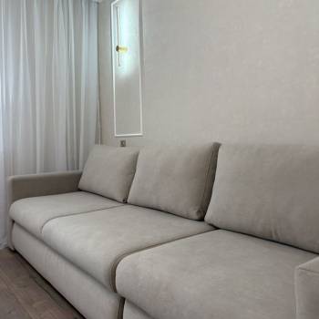 Продается 1-комнатная квартира, 42 м²