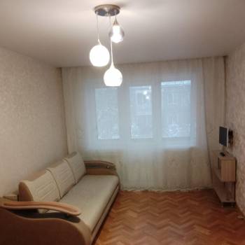 Продается 1-комнатная квартира, 32 м²