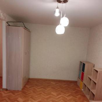 Продается 1-комнатная квартира, 32 м²