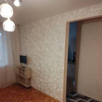 Продается 1-комнатная квартира, 32 м²