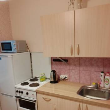 Продается 1-комнатная квартира, 32 м²