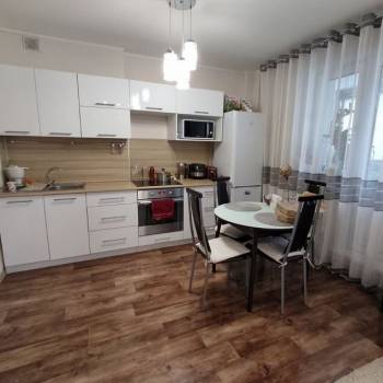 Продается 1-комнатная квартира, 32 м²