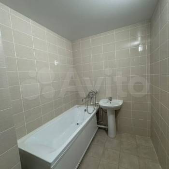 Продается 1-комнатная квартира, 40 м²