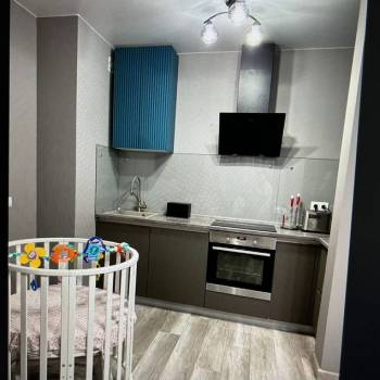 Продается 1-комнатная квартира, 58 м²