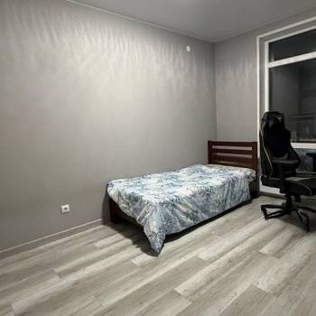 Продается 1-комнатная квартира, 58 м²