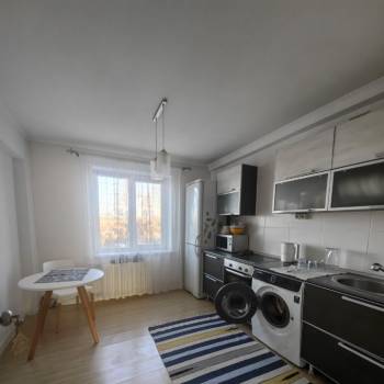 Продается 3-х комнатная квартира, 65,4 м²