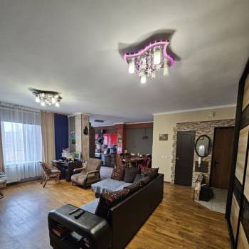 Продается 3-х комнатная квартира, 93,8 м²