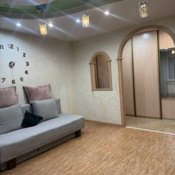 Продается Многокомнатная квартира, 79,8 м²