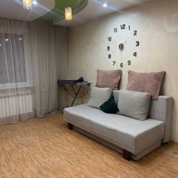 Продается Многокомнатная квартира, 79,8 м²