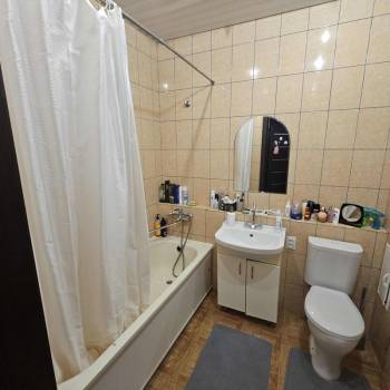 Продается 1-комнатная квартира, 40 м²