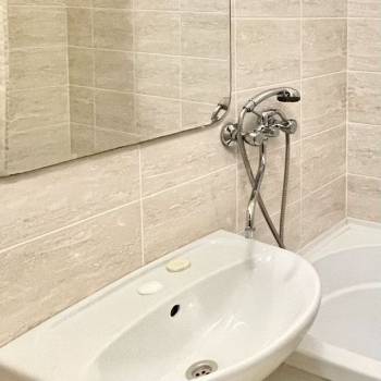 Сдается 1-комнатная квартира, 40,4 м²