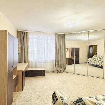 Сдается 2-х комнатная квартира, 58 м²