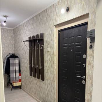 Продается 1-комнатная квартира, 40,7 м²