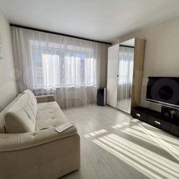 Сдается 1-комнатная квартира, 38 м²