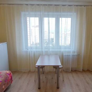 Сдается 1-комнатная квартира, 43 м²