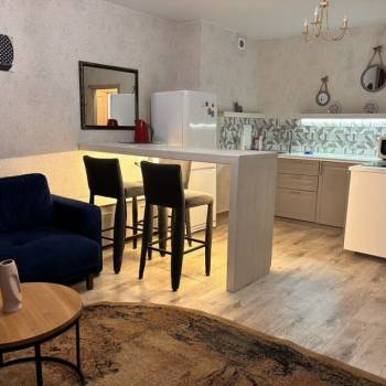 Сдается 2-х комнатная квартира, 56 м²