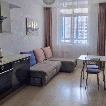 Сдается 1-комнатная квартира, 53,4 м²