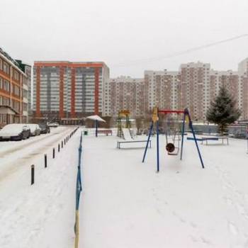 Продается 1-комнатная квартира, 53 м²