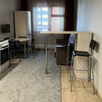 Сдается 1-комнатная квартира, 54,3 м²