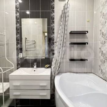 Сдается 2-х комнатная квартира, 64 м²