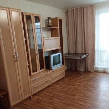 Сдается 1-комнатная квартира, 38 м²
