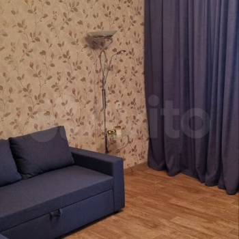 Сдается 1-комнатная квартира, 49 м²