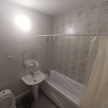 Продается Многокомнатная квартира, 100 м²