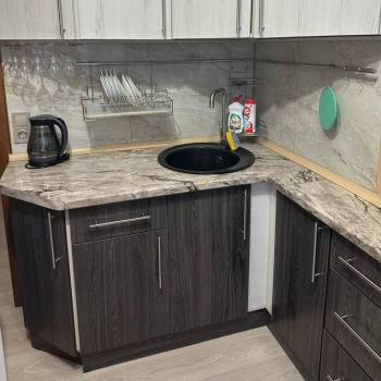 Продается 1-комнатная квартира, 42 м²