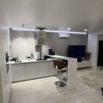 Продается 1-комнатная квартира, 58,9 м²